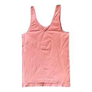 Modern movement light pink tank top, size L